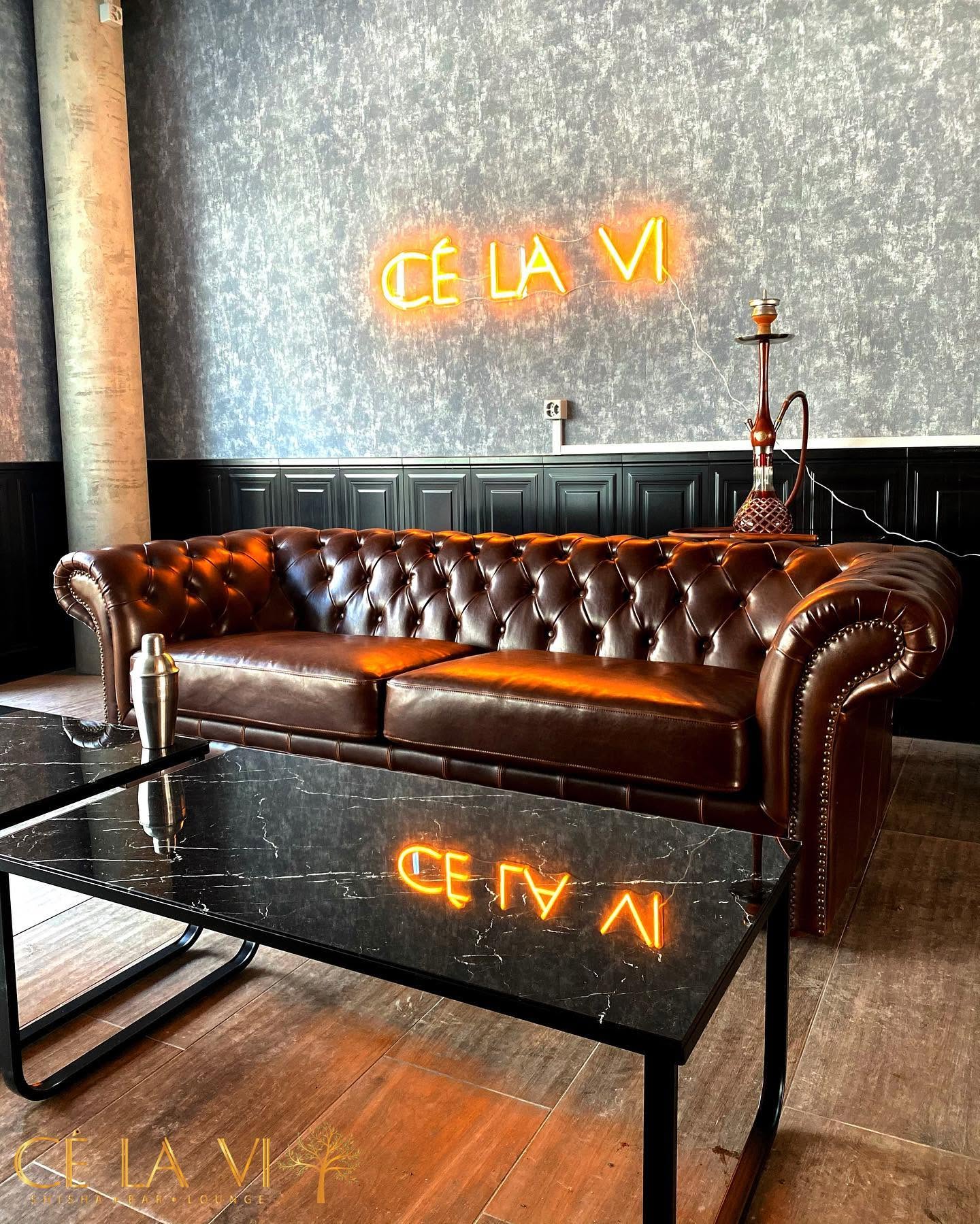 Lounge Sitzbereich im CÉ LA VI